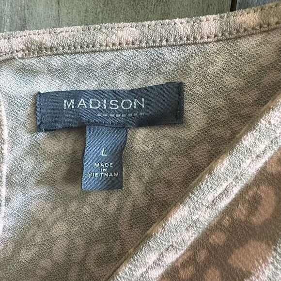 Madison Leopard Jumpsuit - Picture 4 of 9